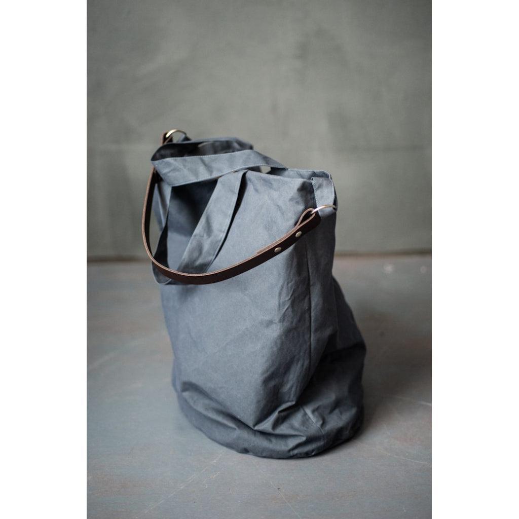 Dry Organic Cotton Oilskin - Urban Grey - 1/2 meter-Merchant & Mills-Sew Not Complicated Atelier de Couture